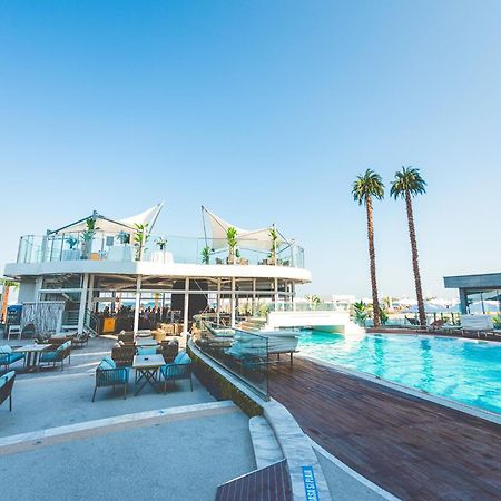 White Tower Mamaia Prestige Apartments Exterior photo