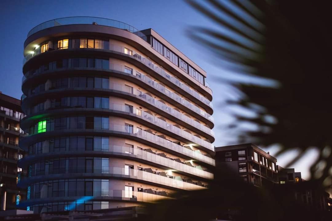 White Tower Mamaia Prestige Apartments Exterior photo