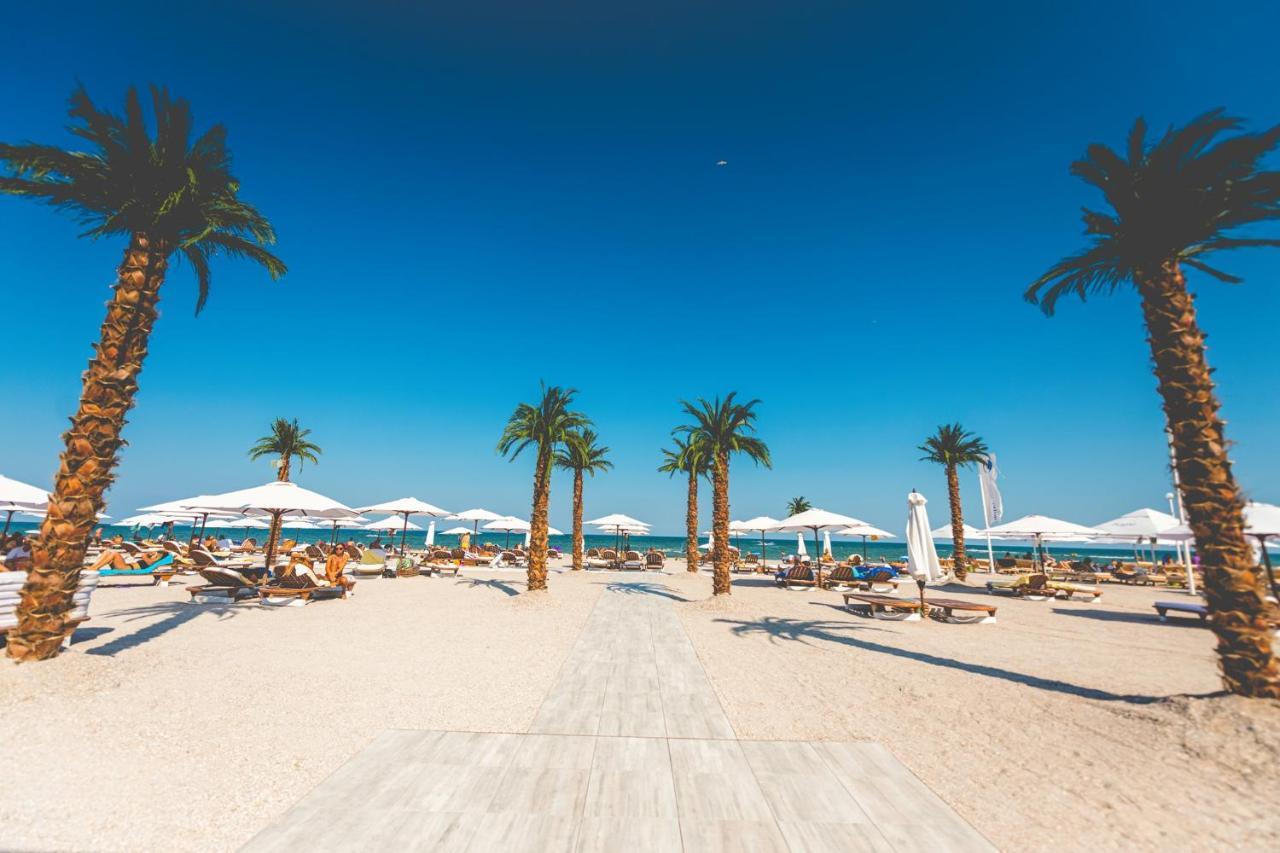 White Tower Mamaia Prestige Apartments Exterior photo