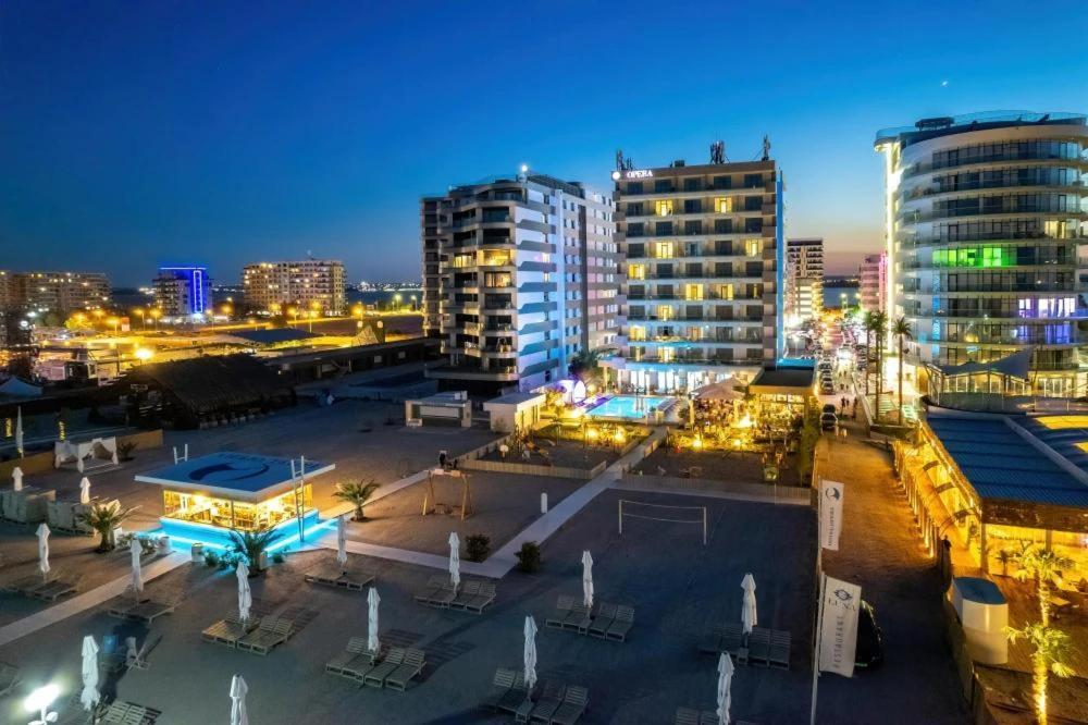 White Tower Mamaia Prestige Apartments Exterior photo