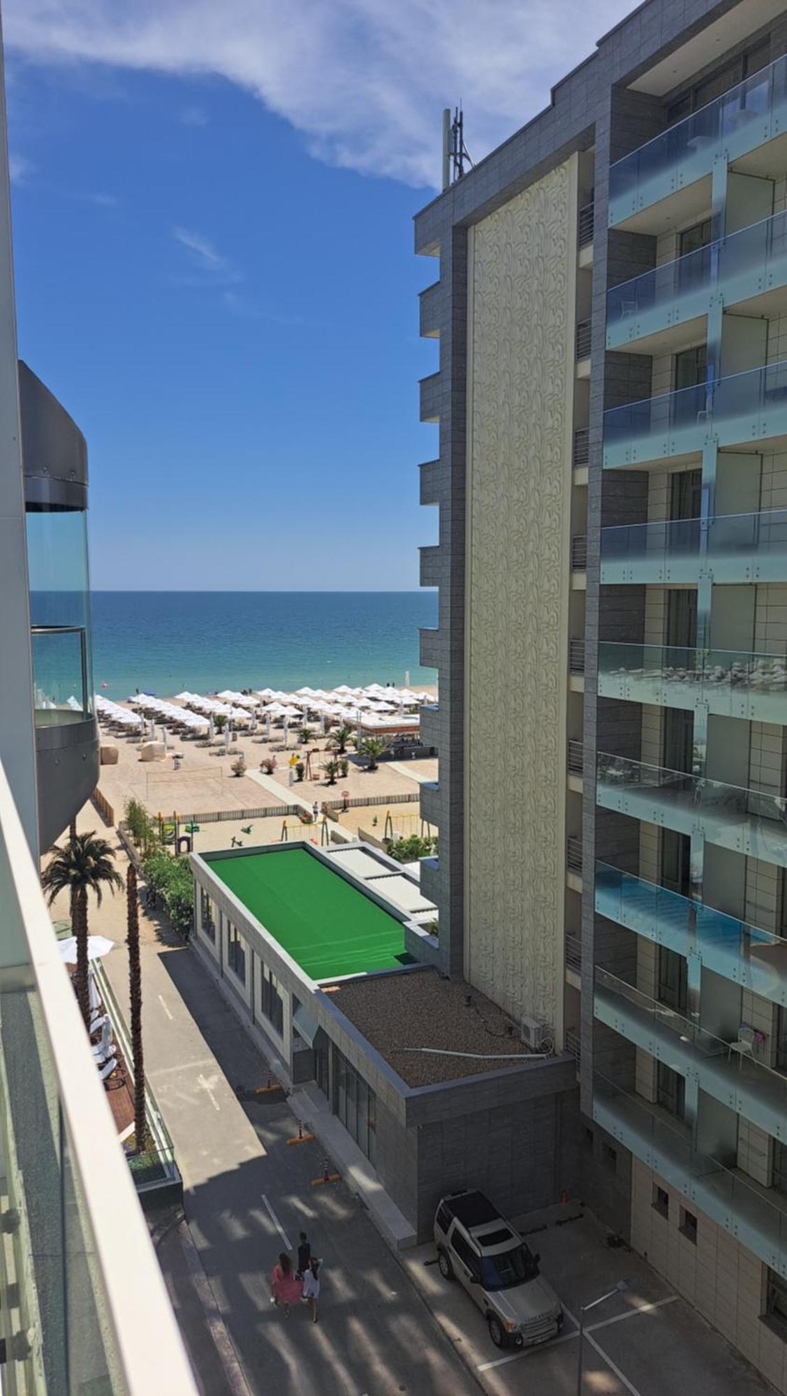 White Tower Mamaia Prestige Apartments Exterior photo