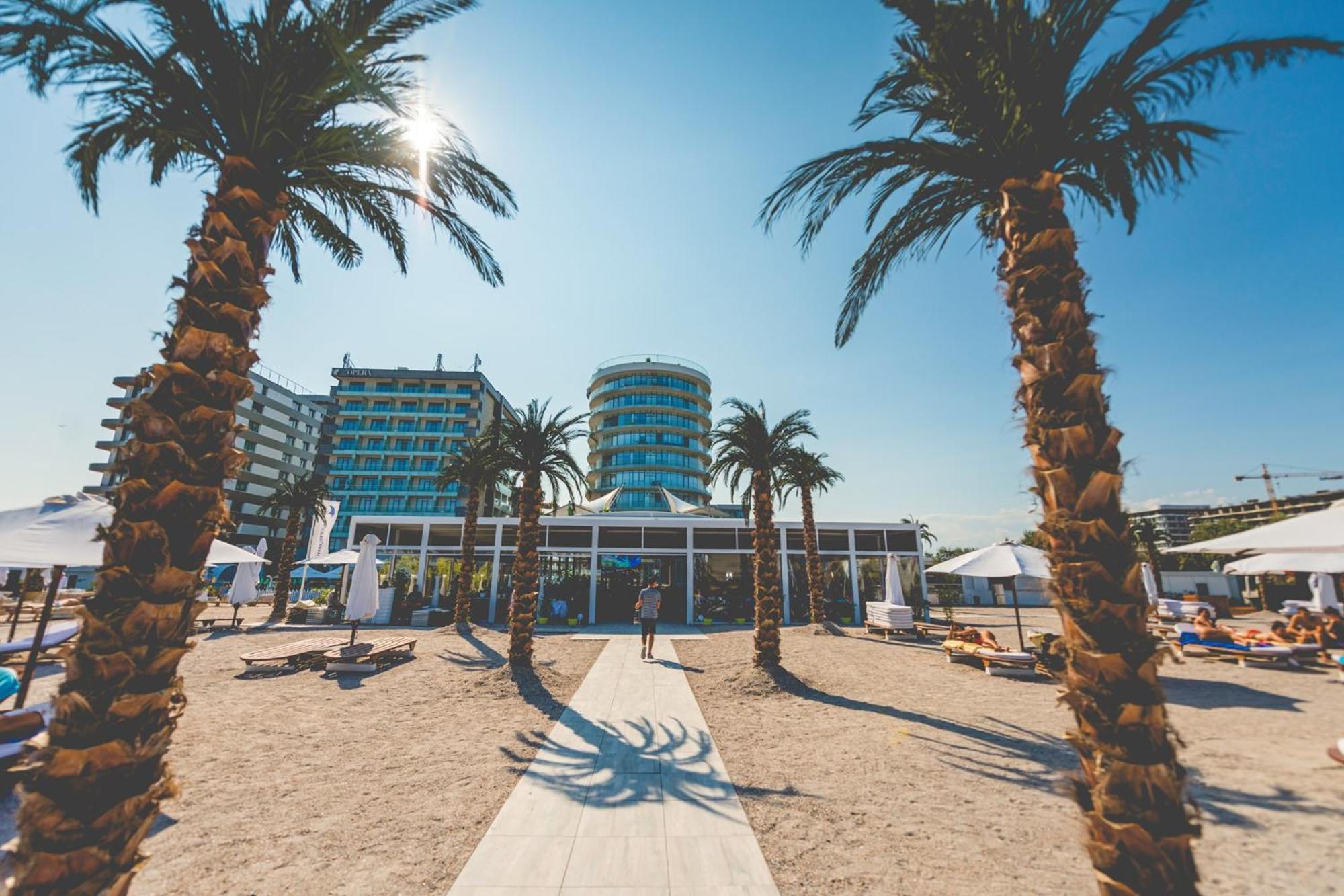 White Tower Mamaia Prestige Apartments Exterior photo
